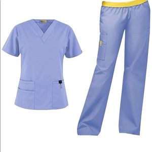 Women’s scrubs